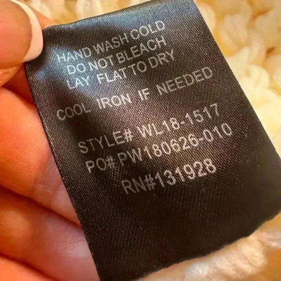 Wishlist Chunky crewneck hand made sweater size s/m. - Picture 15 of 15